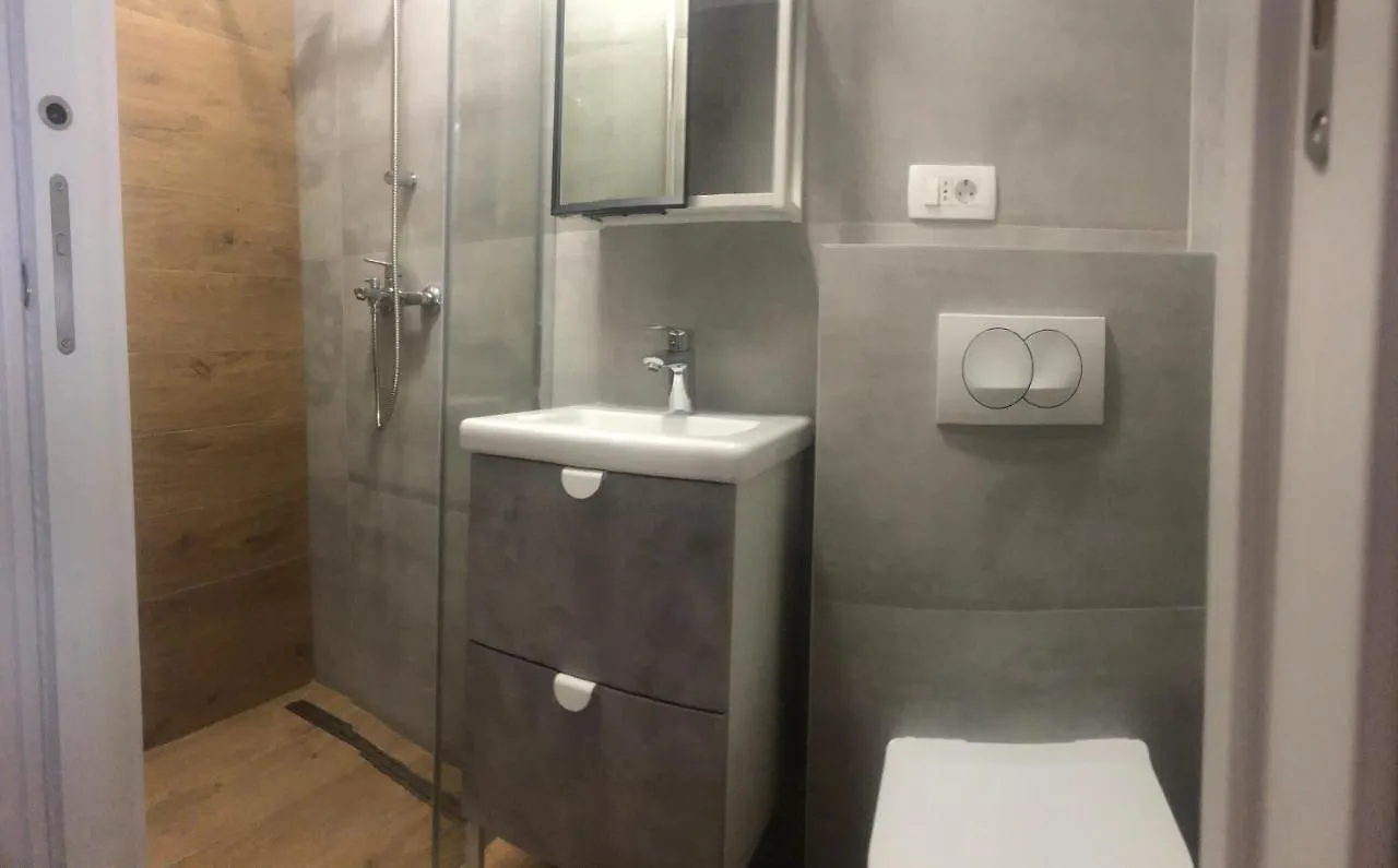 Alex 2 - Cozy New City Centar Studio Apartman Pula Apartmán